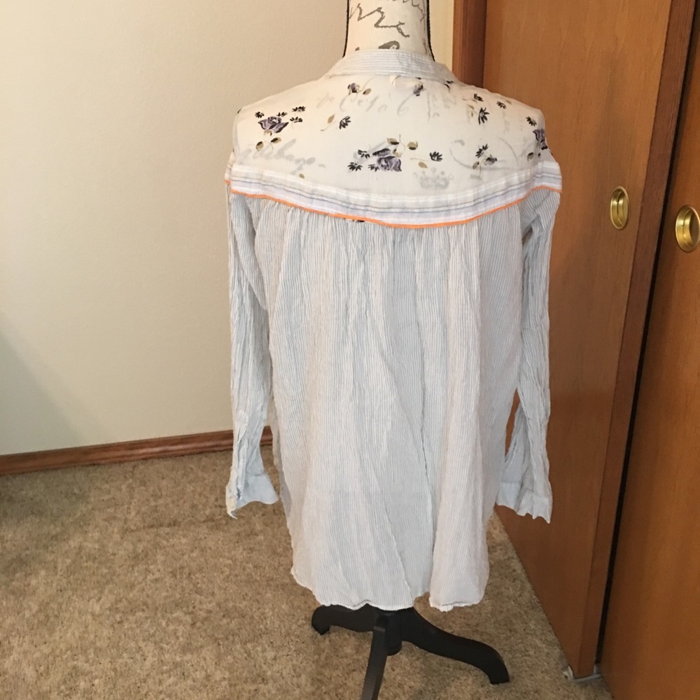 Free people top - Picture 2 of 3